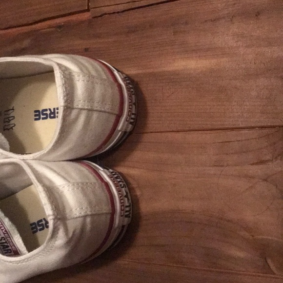 Converse - Picture 5 of 8